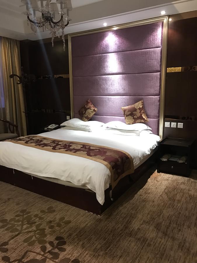 Huayu Paradise International Hotel Лхаса Экстерьер фото